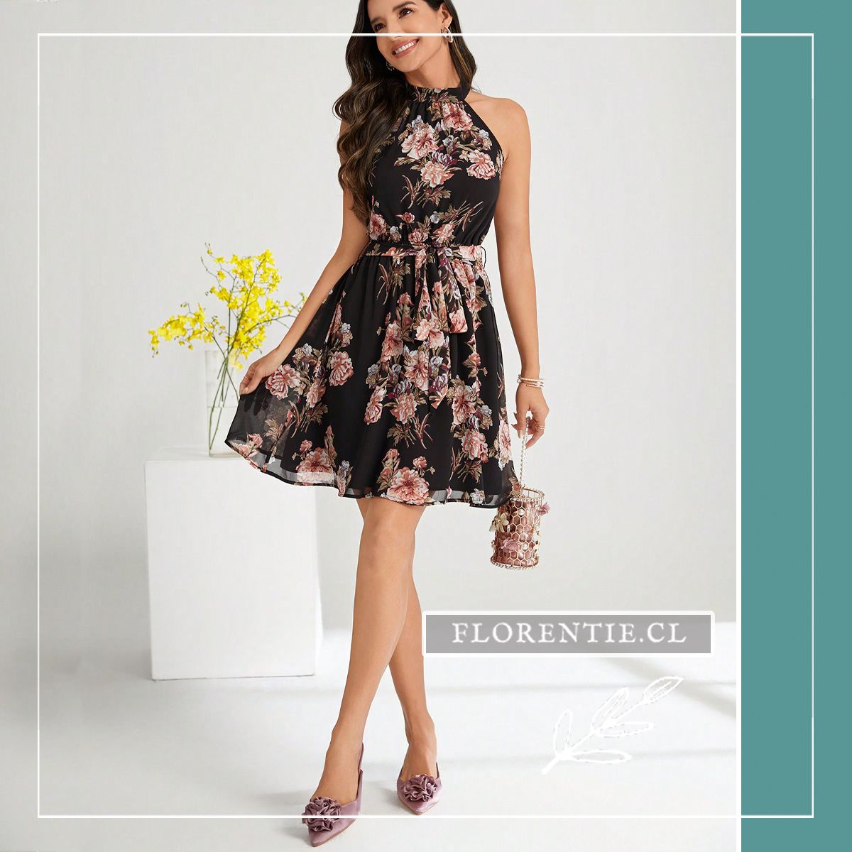 Vestido negro floreado corto vaporoso