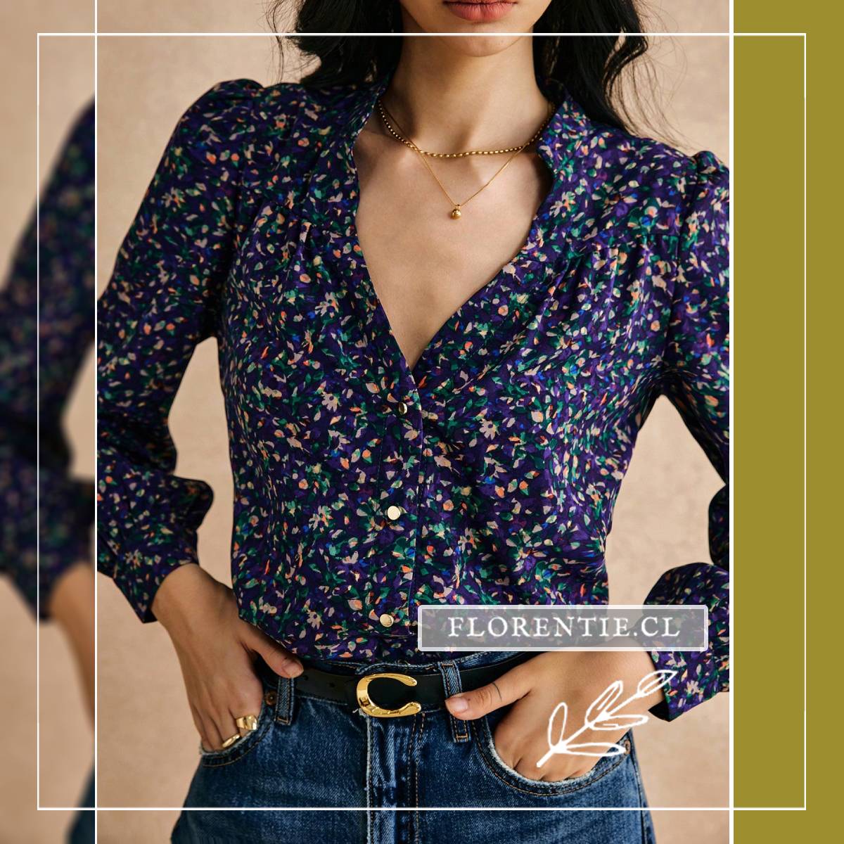 Blusa floreada azul