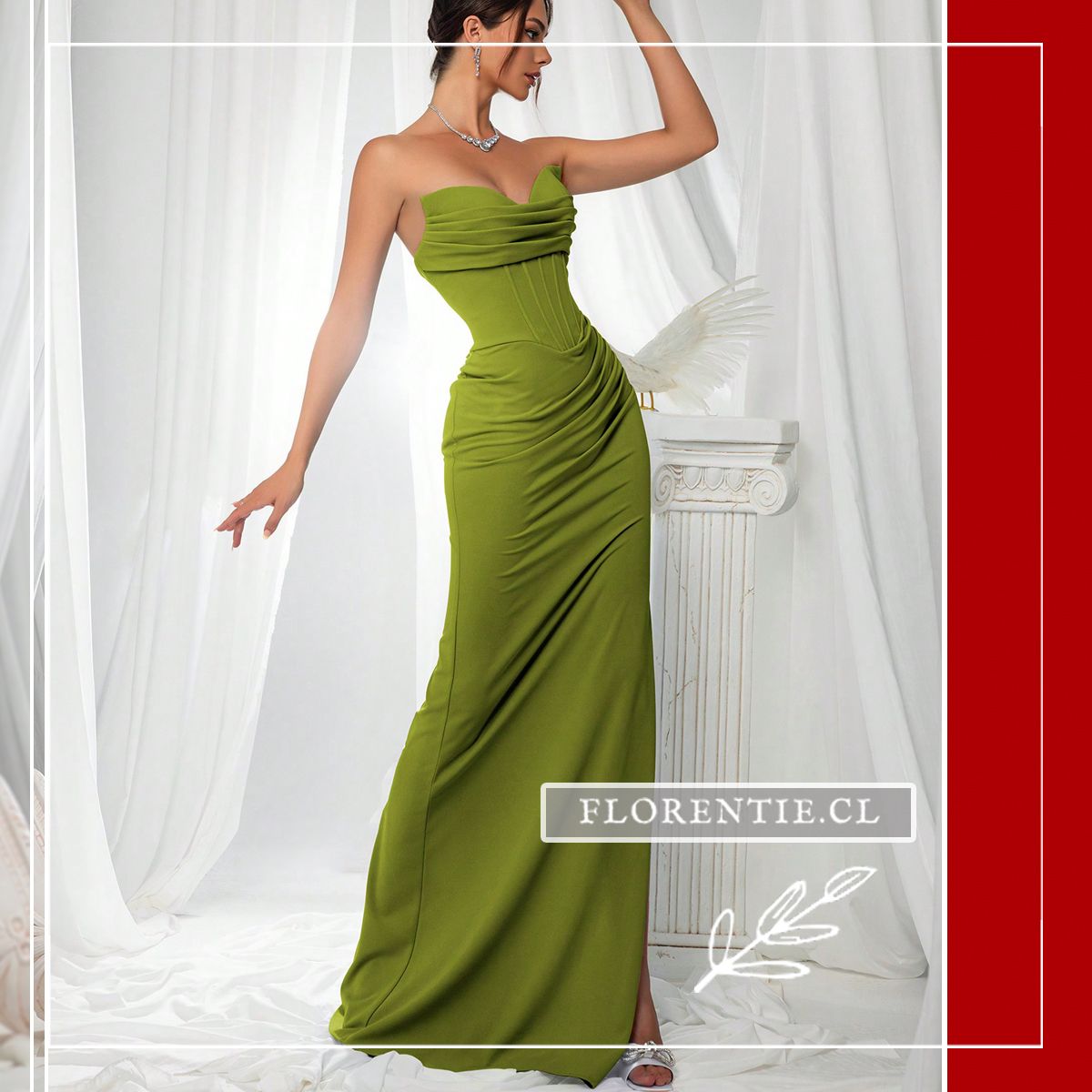 Vista lateral vestido palabra honor