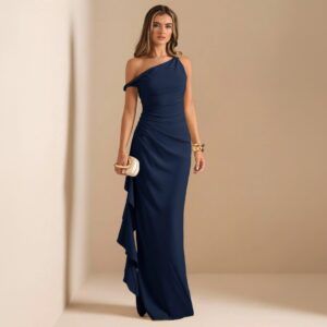 Vestido largo azul marino con escote un hombro y volante lateral en cascada, vista frontal completa