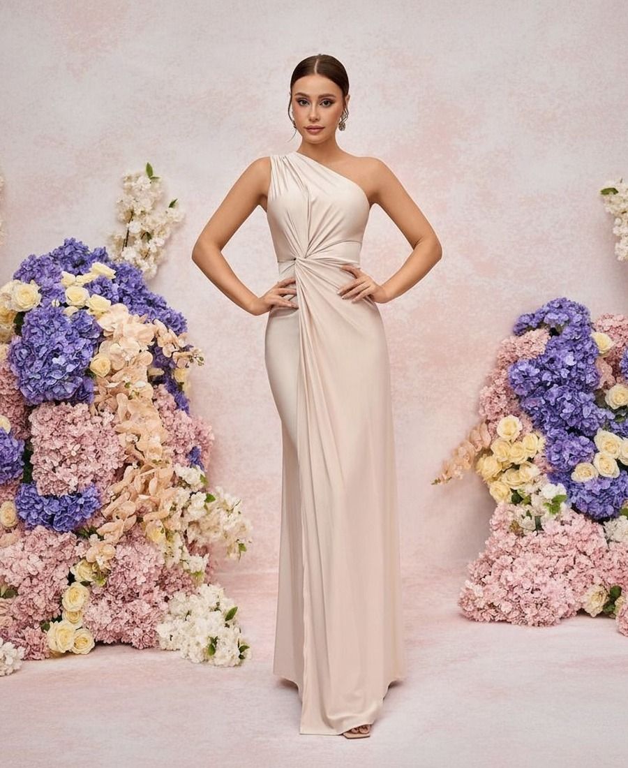 Vestido champán de madrina para bautizo